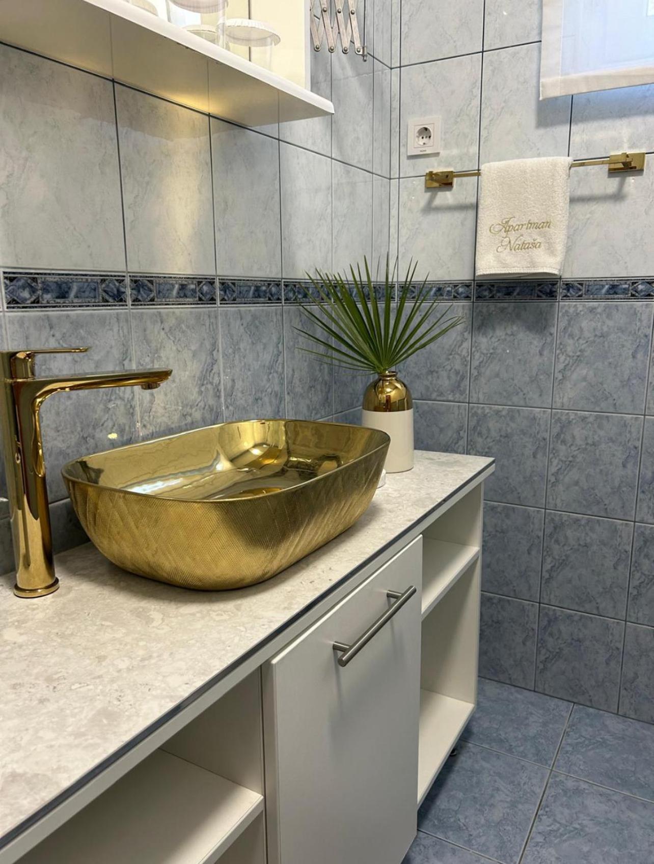 Apartment Natasa Palit Kültér fotó