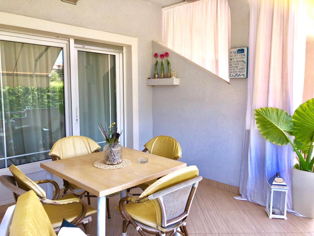 Apartment Natasa Palit Kültér fotó