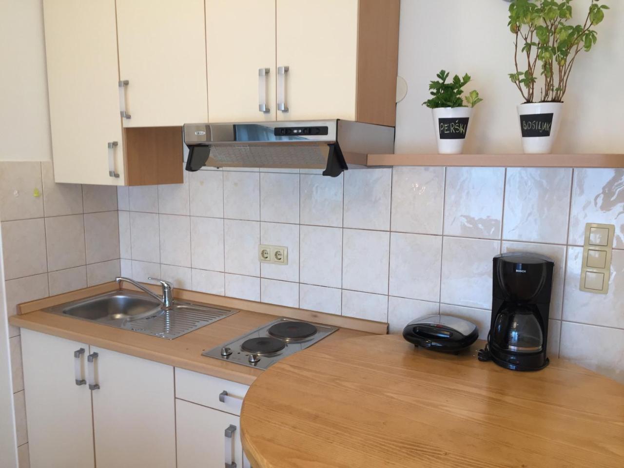 Apartment Natasa Palit Kültér fotó